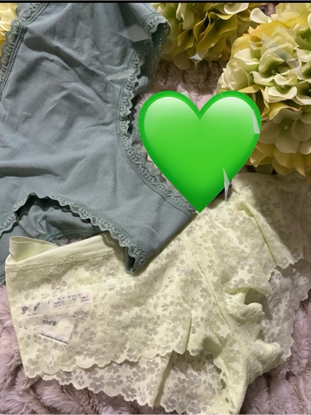 💚2 pieces • 2 pairs of panties •  Lace • cheeky • Green •  lime • hip hugger
